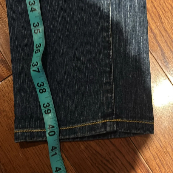 2 B Bebe boot cut rhinestone bling pockets straight skinny jeans Sz - Picture 11 of 16